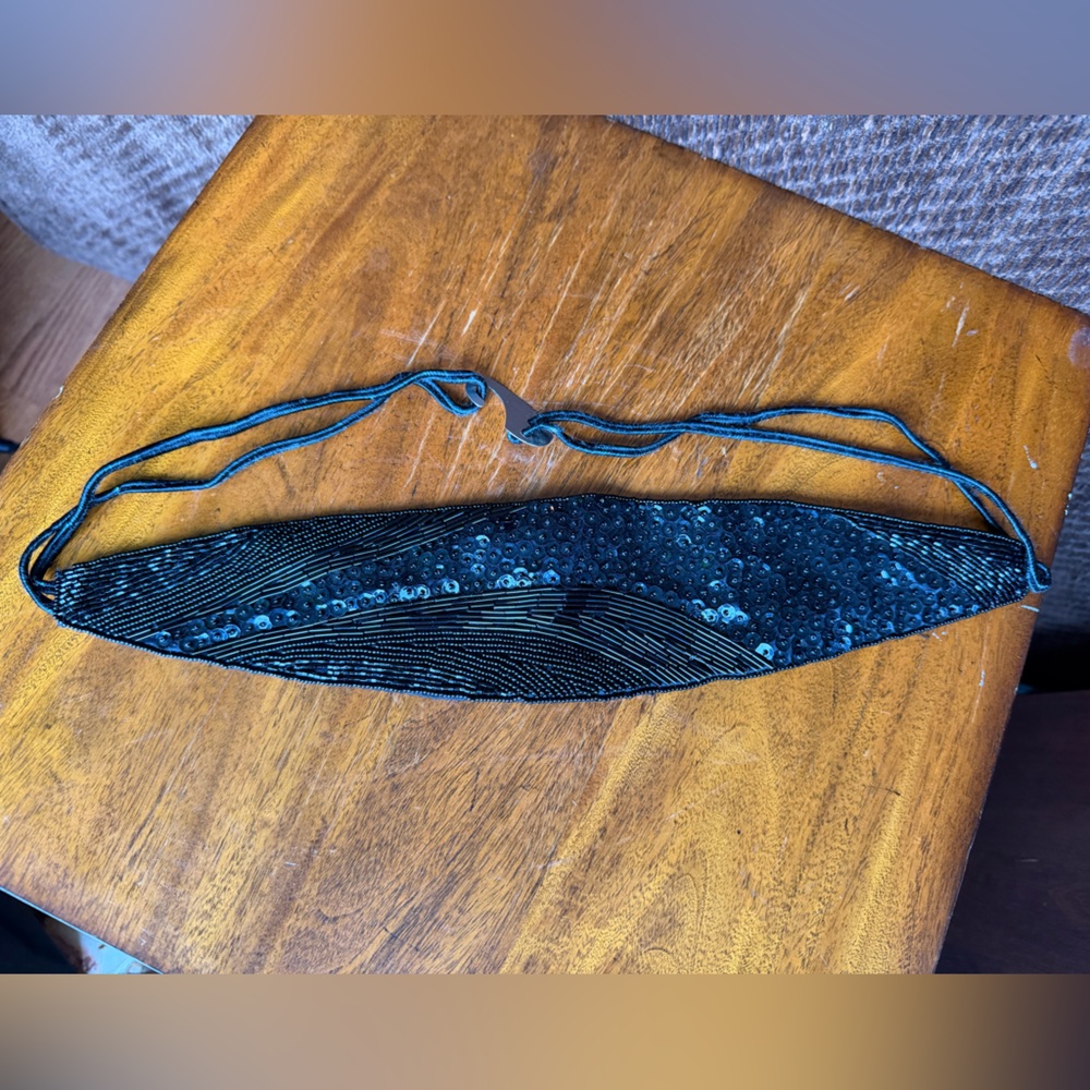 Milor Black Sequin Face Mask